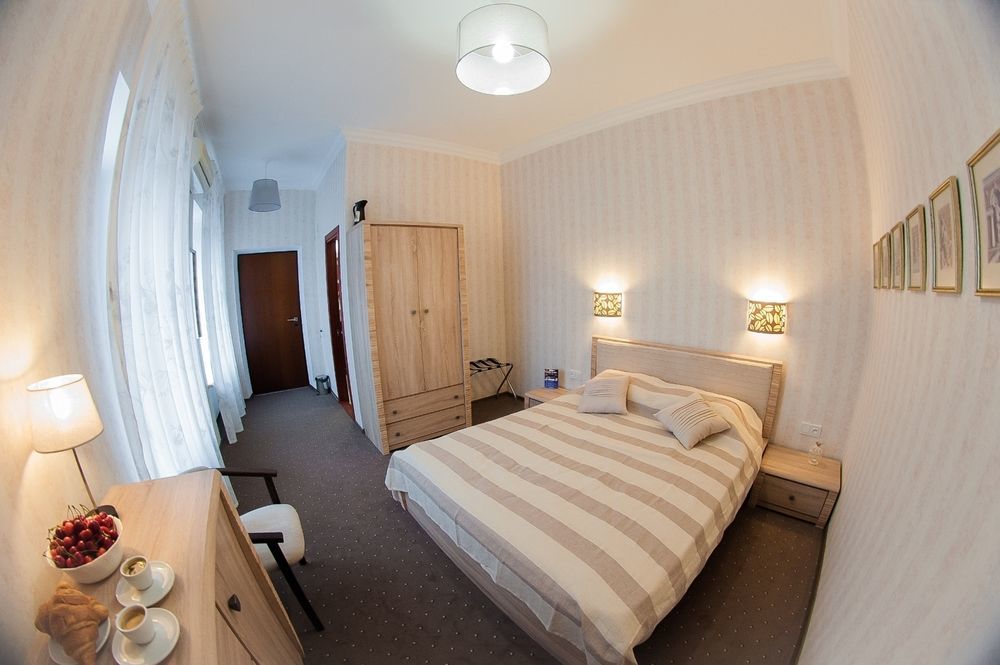 Noname Hotel Odessa 外观 照片
