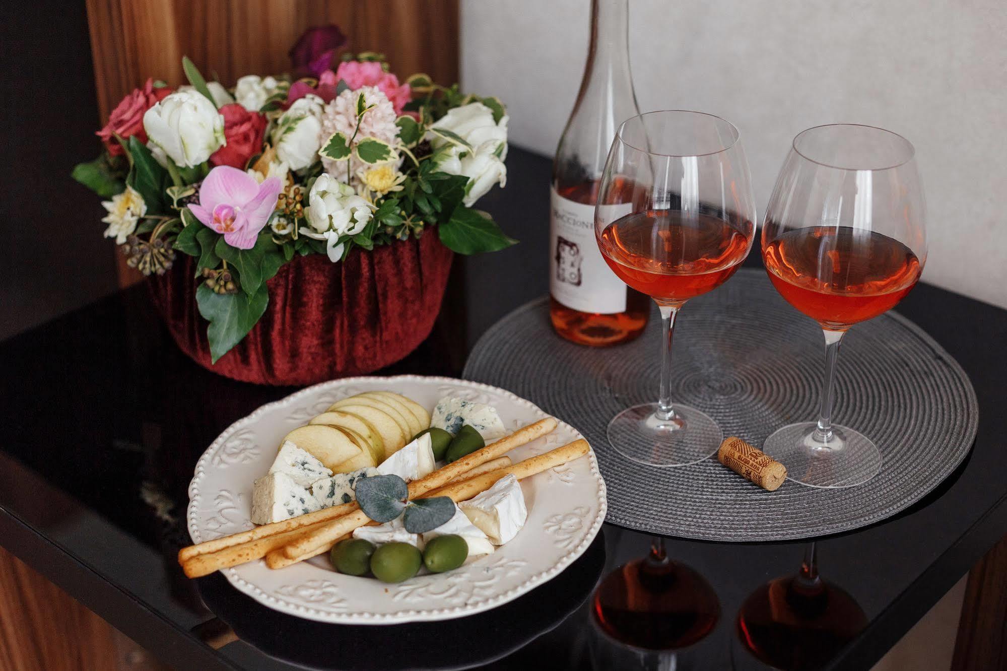 Noname Hotel Odessa 外观 照片
