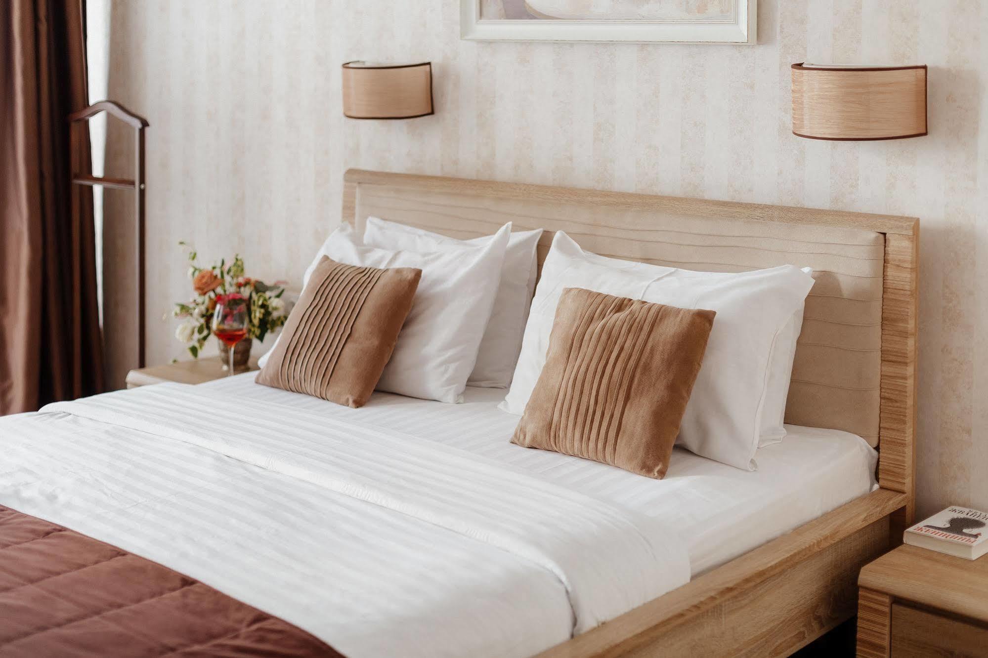 Noname Hotel Odessa 外观 照片