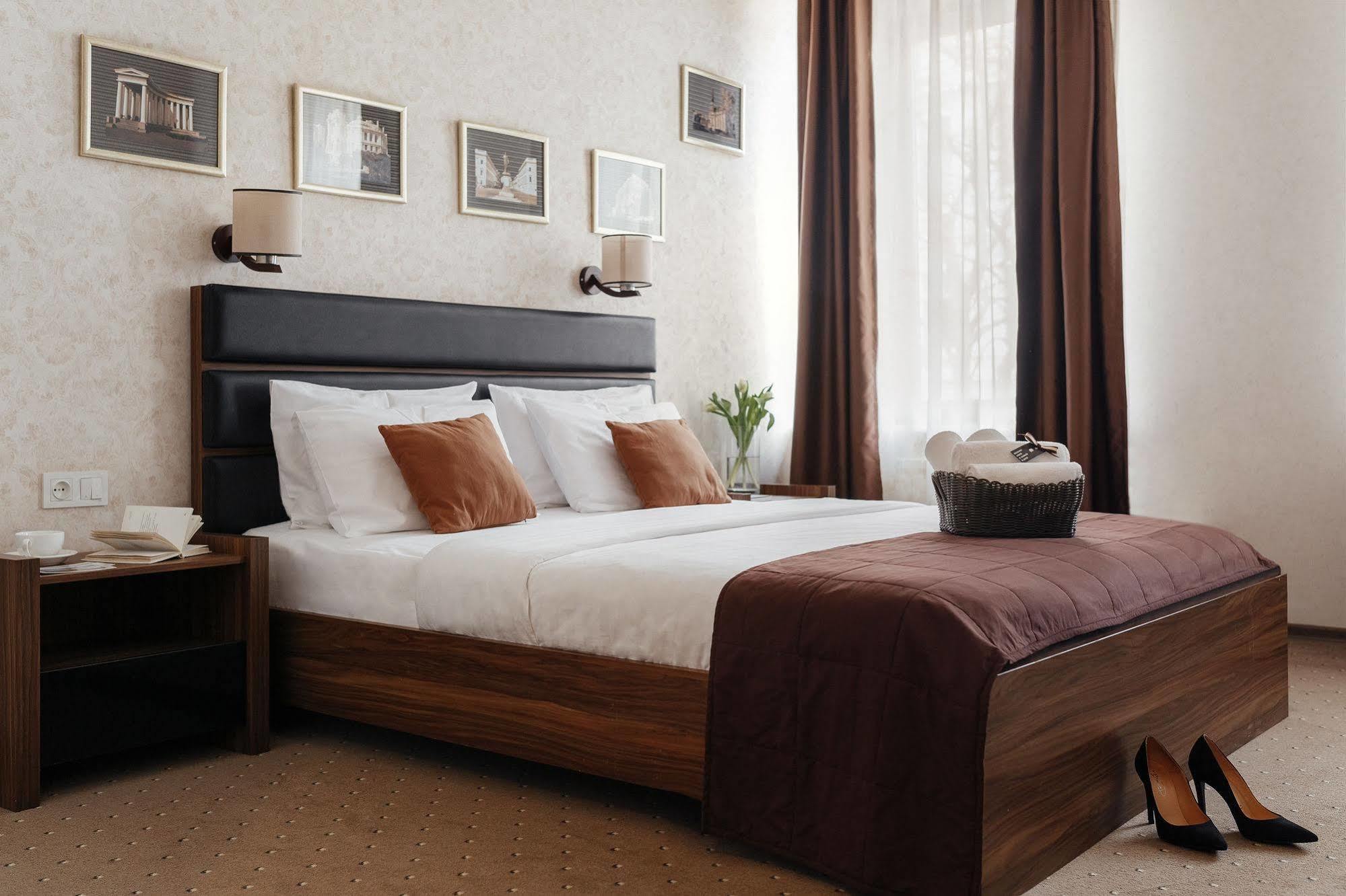 Noname Hotel Odessa 外观 照片